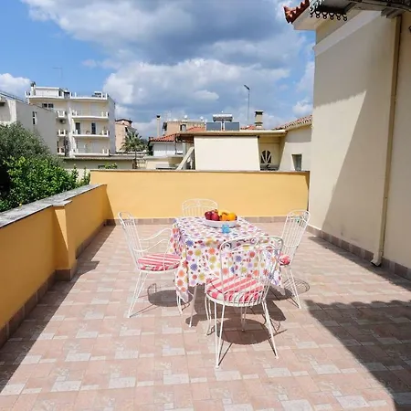 Zeta's Vintage House In The Centre Of شقة أسبرطة