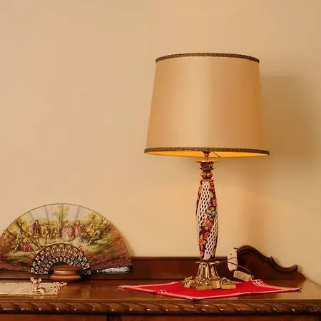 Daire Zeta's Vintage House In The Centre Of *