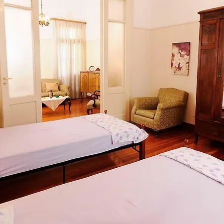 Zeta's Vintage House In The Centre Of 아파트 스파르티