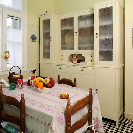 Zeta's Vintage House In The Centre Of *