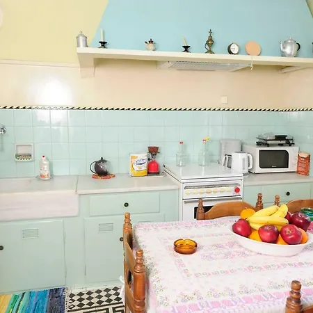Zeta's Vintage House In The Centre Of Apartment *